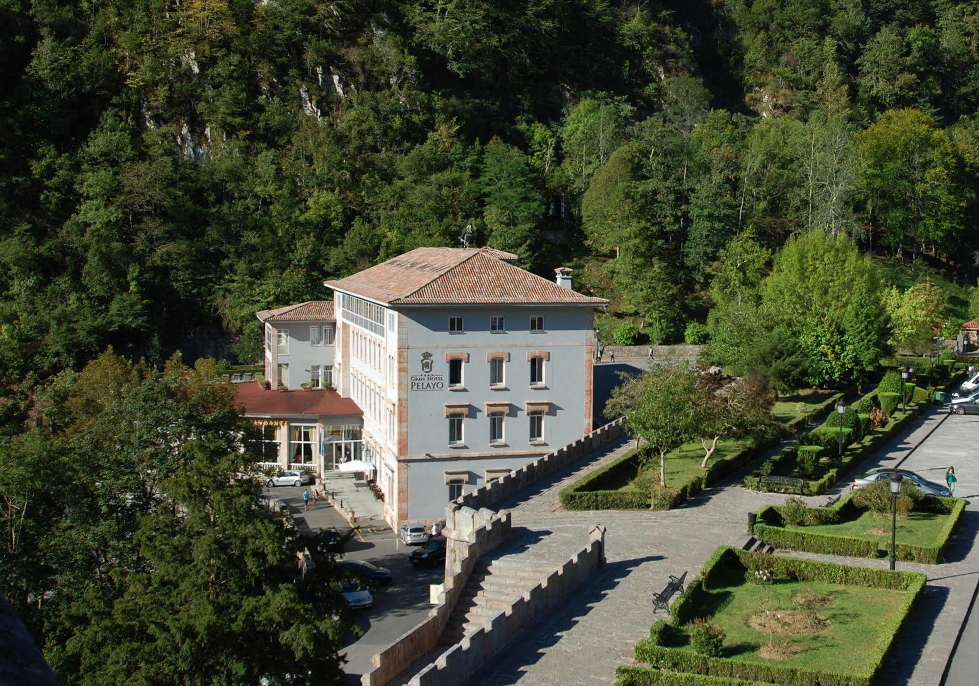 Arcea Gran Hotel Pelayo Covadonga Kültér fotó