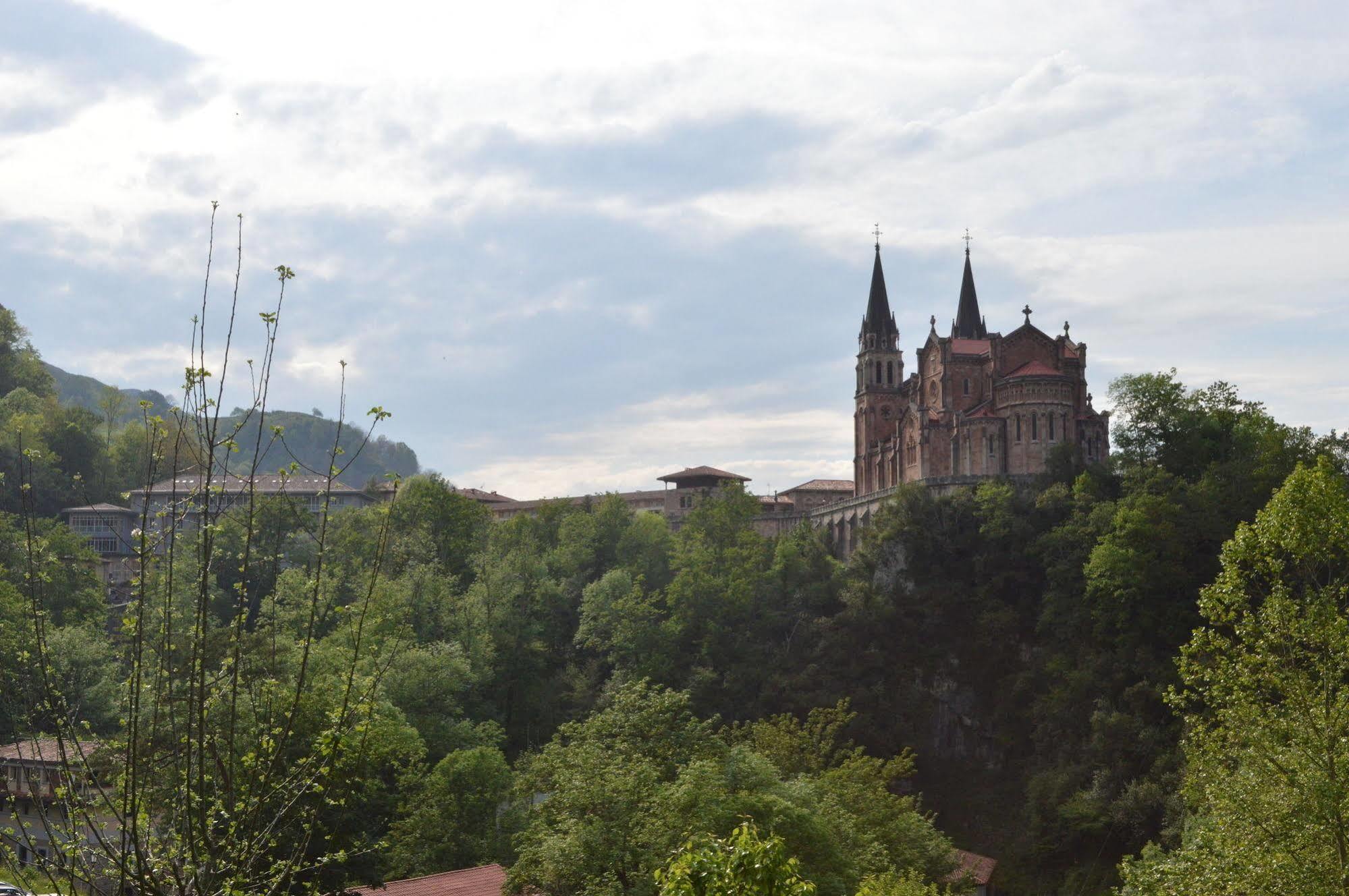Arcea Gran Hotel Pelayo Covadonga Kültér fotó